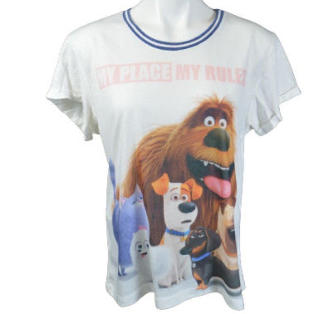 The Secret Life of Pets T-Shirt Women’s Size L Banded Neck Graphic Tee